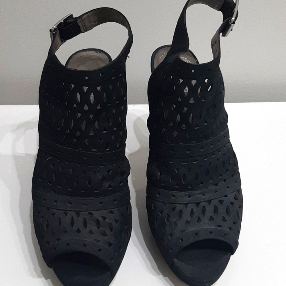 Black Vince Camuto laser-cut leather peep toe heel, buckle strap, size 10B